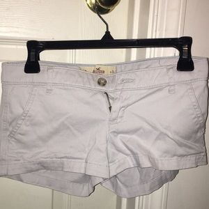 Cream low rise Hollister shorts